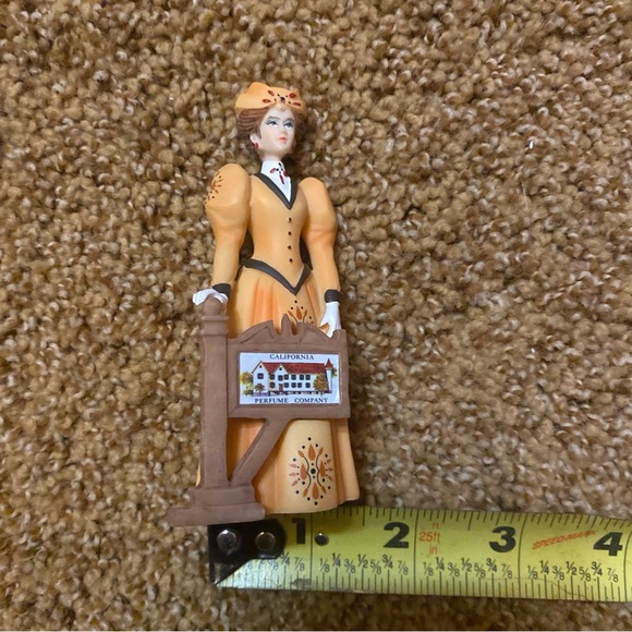 Mini Statue - Picture 5 of 10